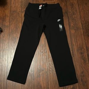 NEW - Nike Men’s Sweatpants. Size Large. Black.